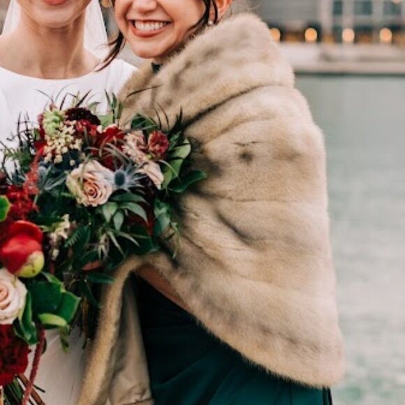 Vintage Blonde Fur Stole - One Size Fits All - Picture 4 of 4